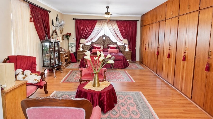 4 Bedroom Property for Sale in Wilkoppies North West